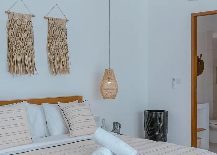 Villa Alba - Mediterranean & Modern 3br -
